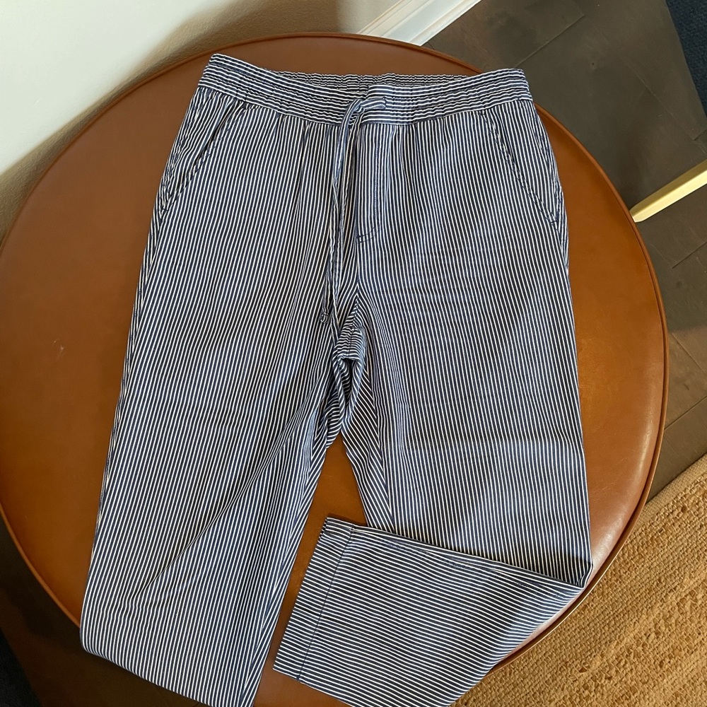 Gap Easy Pant in size medium, navy and white pinstripes